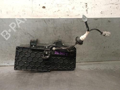Antenne/Base INFINITI QX30 2.2 D AWD | BP38704202C140 - Image 2