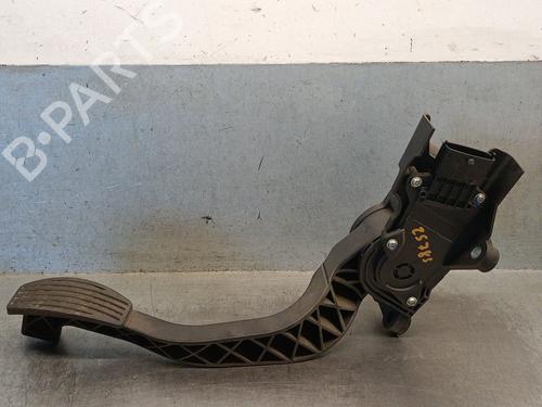 Pedal Pedal LANCIA MUSA (350_) 1.3 D Multijet (350.AXB11, 350.AXB1A) (70 hp) 36452789 36452789