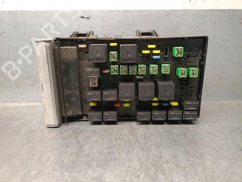 Used Fuse box CHRYSLER VOYAGER IV (RG, RS) 2.5 CRD (141 hp) 32165423