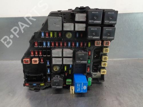 Used Fuse box CADILLAC SRX 3.6 AWD (258 hp) 10180112