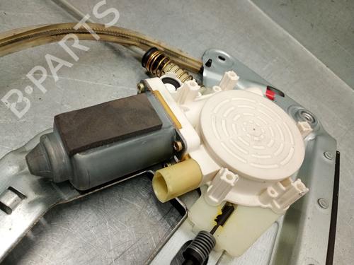 Front right window mechanism BMW 5 (E39) 520 i | BP29808600C23