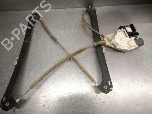 Rudehejsemekanisme Højre foran AUDI A3 (8P1) 1.9 TDI (105 hp) 26910212