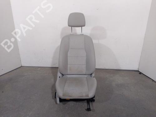Used Right front seat MERCEDES-BENZ C-CLASS (W204) C 220 CDI (204.008) (170 hp) 28729060