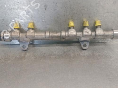 Rampa inyectora OPEL CORSA E (X15) 1.3 CDTI (08, 68) (75 hp) 33117860