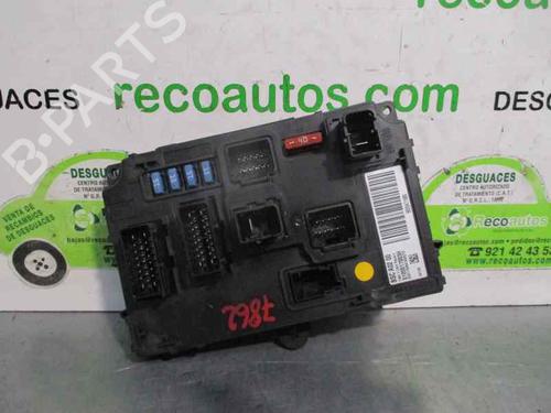 Used Fuse box PEUGEOT 407 (6D_) 2.2 (6D3FZE, 6D3FZH) (158 hp) 3217720