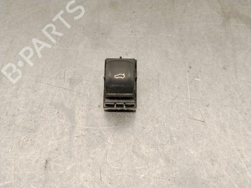 switch-bmw-x3-g01-f97-g08-2017-36320098 main image