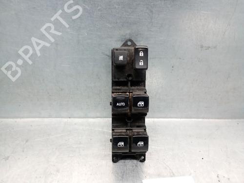 Used Left front window switch MITSUBISHI OUTLANDER III (GG_W, GF_W, ZJ, ZL, ZK) Plug-in Hybrid (GG2W) (200 hp) 29277769