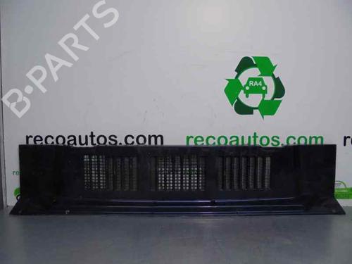 Grill JEEP WRANGLER II (TJ) 2.5 (118 hp) 2312520