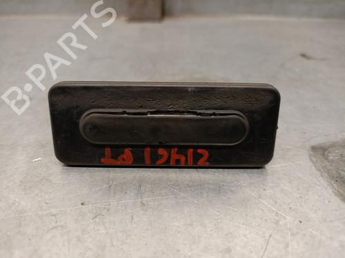 Used Tailgate handle CITROËN C4 CACTUS 1.2 VTi 82 (82 hp) 21579289