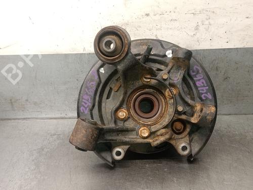 Høyre hjullagerhus spindel MITSUBISHI PAJERO III (V7_W, V6_W) 3.2 Di-D (V68W) (160 hp) 32138452