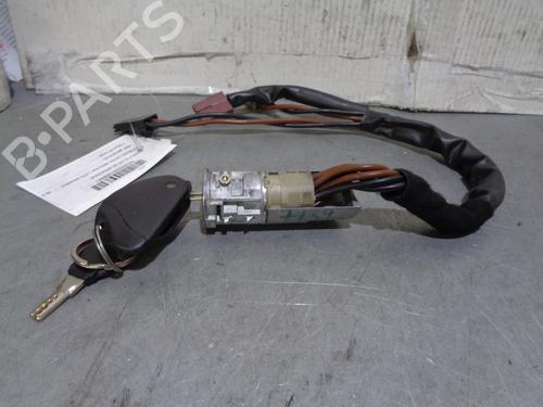 Used Ignition barrel CITROËN XSARA (N1) 1.9 TD (90 hp) 2080326