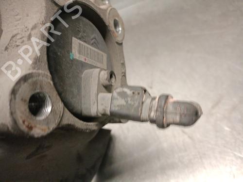 Right rear steering knuckle PEUGEOT 3008 II SUV (MC_, MR_, MJ_, M4_) 1.6 BlueHDi 120 | BP27970408M28 