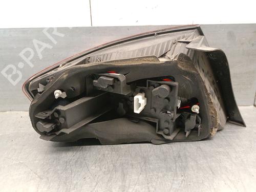 Right taillight PEUGEOT 407 (6D_) 2.0 HDi 135 (6DRHRH, 6DRHRE, 6DRHRG, 6DRHRJ) | BP28378570C35