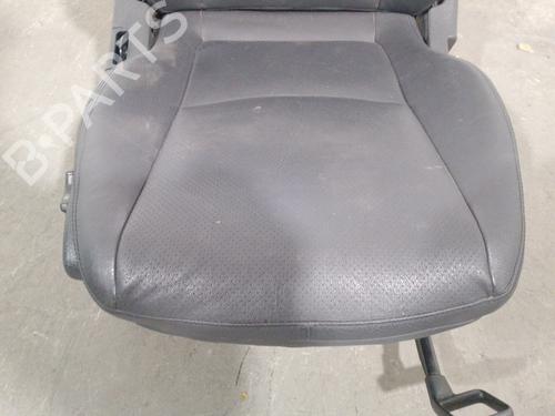 Right front seat MERCEDES-BENZ C-CLASS (W203) C 270 CDI (203.016) | BP26003677C16 
