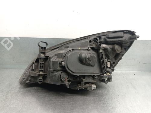 Right headlight VOLVO V60 I (155) D3 / D4 | BP31921157C29