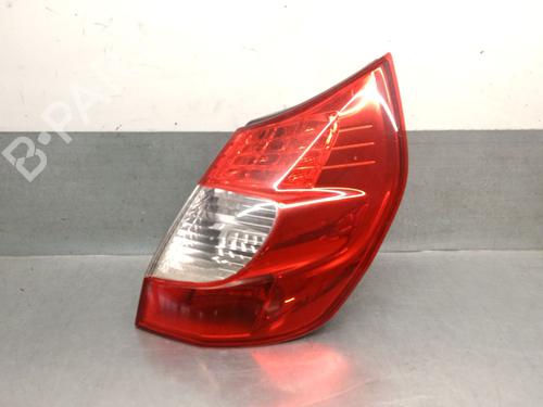 Feu arrière droit RENAULT GRAND SCÉNIC II (JM0/1_) 1.5 dCi (JM1E) (106 hp) 30177758