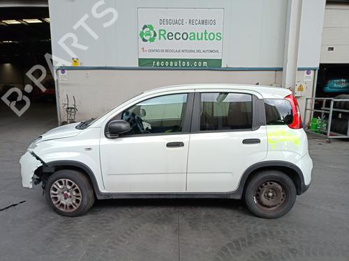 Brugte FIAT PANDA (312_, 319_) 1.0 Mild Hybrid (312.PYD1B) (69 hp) 4411195