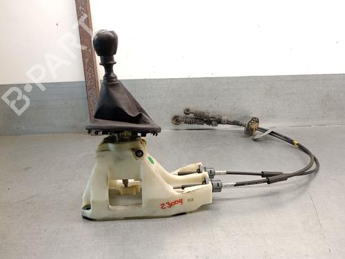 Used Gear lever HYUNDAI ix35 (LM, EL, ELH) 2.0 CRDi (136 hp) 27592791