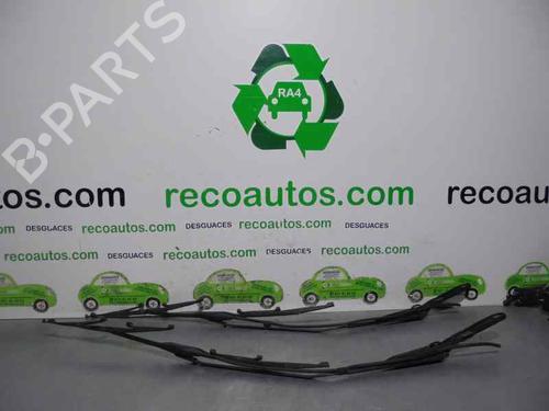 Used Front windshield wiper arm RENAULT MASTER II Van (FD) 2.5 dCi (120 hp) 4869035