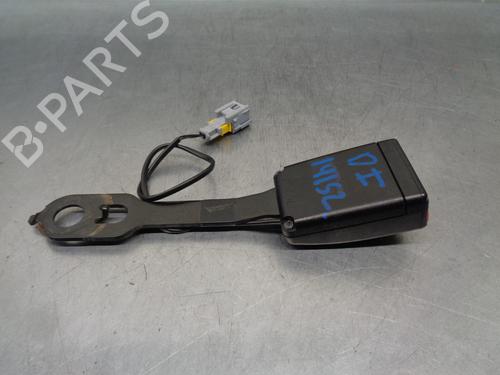 Seat buckle PEUGEOT 208 I (CA_, CC_) 1.2 PureTech 82 08318AEU | 2 | PIN