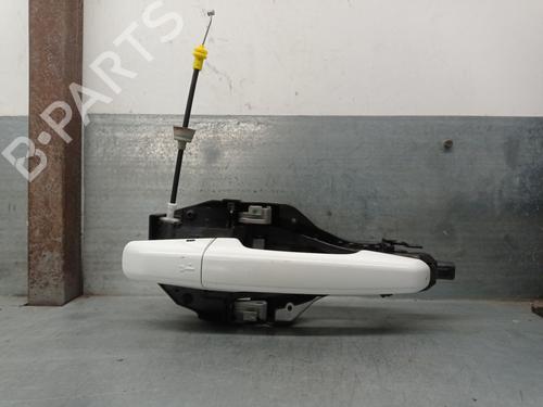 Used Front left exterior door handle LAND ROVER DISCOVERY V (L462) 2.0 Sd4 4x4 (241 hp) 23101946