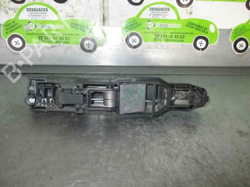 Rear left exterior door handle MERCEDES-BENZ M-CLASS (W163) ML 400 CDI (163.128) | BP2107983C130 