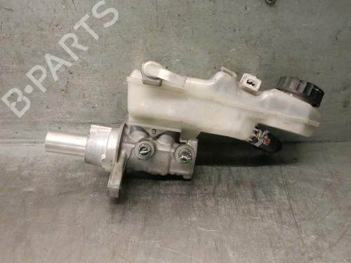 Used Brake master cylinder TOYOTA AVENSIS Saloon (_T27_) 2.0 D-4D (WWT271_) (143 hp) 30612854