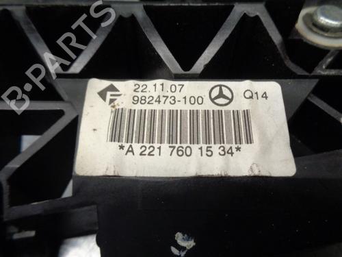 Rear left exterior door handle MERCEDES-BENZ S-CLASS (W221, V221) S 320 CDI (221.022, 221.122) | BP10637757C130 