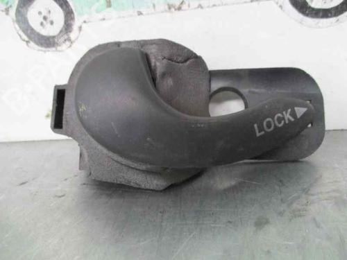 Used Front left interior door handle Front left interior door handle 3215858 3215858