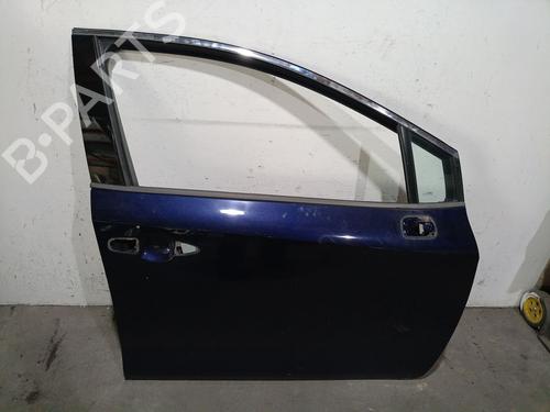 Porta frente direita Porta frente direita TOYOTA COROLLA Estate (_E21_) 1.8 Hybrid (ZWE211) (98 hp) 36647192 36647192