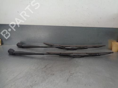 Used Front windshield wiper arm RENAULT MEGANE I (BA0/1_) 1.9 dTi (BA08, BA0N) (98 hp) 11951759