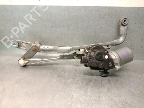 Used Front wiper motor TOYOTA YARIS (_P13_) 1.5 Hybrid (NHP130_, NHP130) (101 hp) 32396061