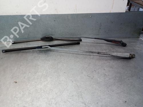 Used Front windshield wiper arm RENAULT TRAFIC Van (T_, P_, V_) 2.5 D (75 hp) 27152194
