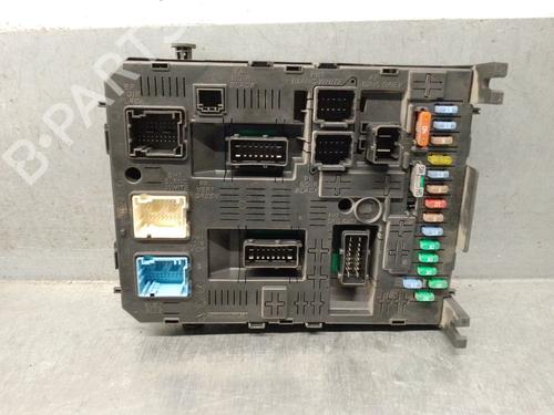 Used Fuse box Fuse box CITROËN BERLINGO MULTISPACE (B9) 1.6 HDi 115 (114 hp) 33289575 33289575