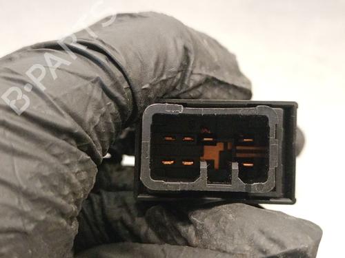 Right rear window switch KIA MAGENTIS II (MG) 2.0 CRDi | BP36567424I28 - Image 4
