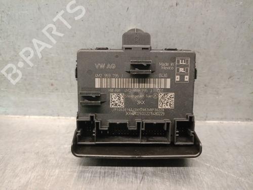 Used Electronic module Electronic module AUDI Q5 (FYB, FYG) 50 TFSI e quattro (299 hp) 33463111 33463111