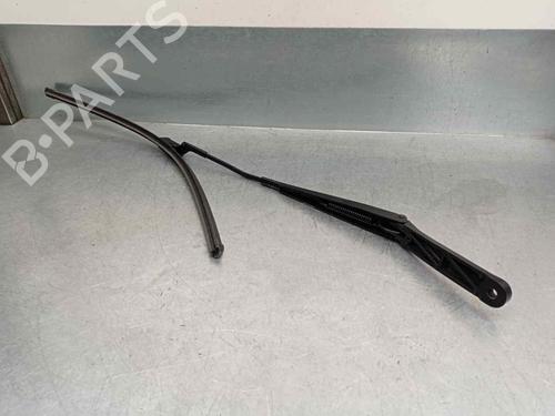 Used Front windshield wiper arm SKODA SUPERB III Estate (3V5) 2.0 TDI (150 hp) 10989117