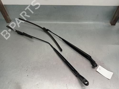 Used Front windshield wiper arm OPEL MOKKA / MOKKA X (J13) 1.6 CDTI (_76) (136 hp) 32205513