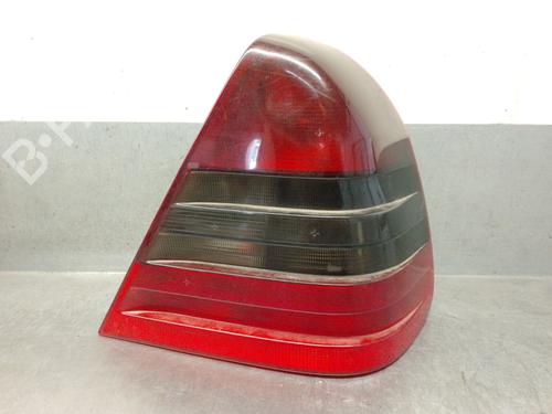Used Right taillight Right taillight MERCEDES-BENZ C-CLASS (W202) C 250 Turbo-D (202.128) (150 hp) 33691359 33691359