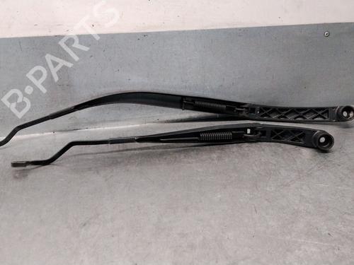 Used Front windshield wiper arm Front windshield wiper arm KIA RIO III (UB) 1.25 CVVT (86 hp) 39992353 39992353