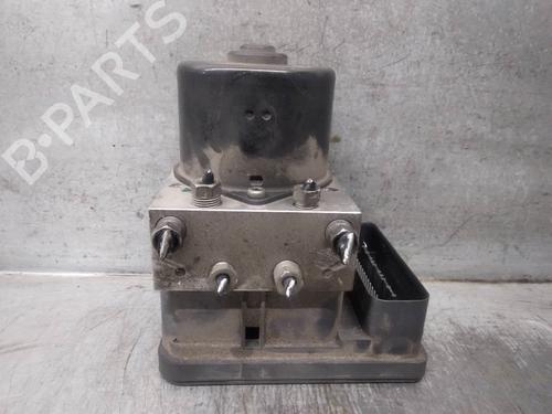 Used ABS pump VOLVO S40 II (544) 2.0 D (136 hp) 17332951
