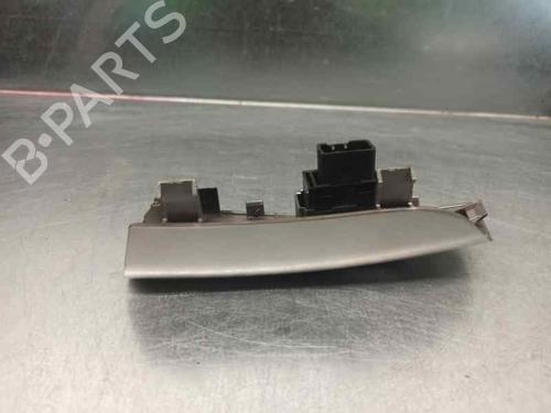 Right rear window switch KIA SPORTAGE II (JE_, KM_) 2.0 CRDi 4WD | BP5788972I28 