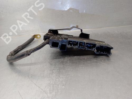 Fuse box SUZUKI GRAND VITARA II (JT, TE, TD) 1.9 DDiS All-wheel Drive (JT419, TD44, JB419WD, JB419XD,... | BP13073706E1 