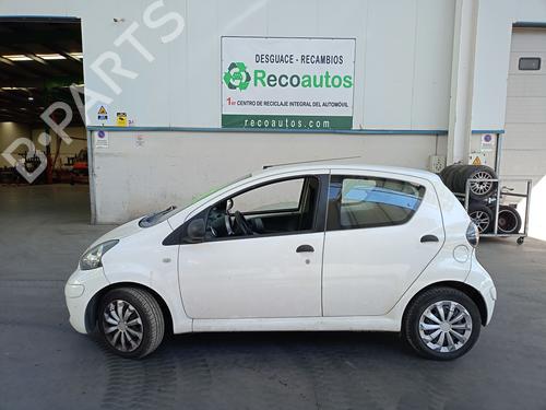Brugte TOYOTA AYGO (_B1_)  1.0 (KGB10_, KGB10R)  4530757