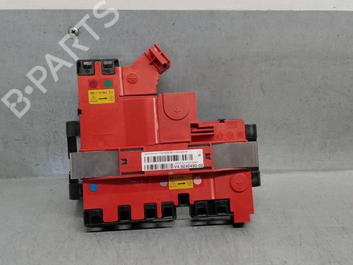 Used Fuse box BMW 5 Gran Turismo (F07) 530 d xDrive (258 hp) 17684955