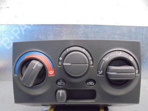 Used Climate control FIAT PUNTO (176_) 60 1.2 (176AP, 176AR, 176AQ, 176BB) (60 hp) 8340893