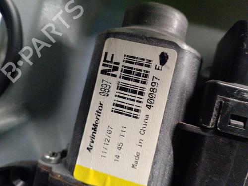 Rudehejsemekanisme ventre foran HYUNDAI SONATA V (NF) 2.0 CRDi | BP30803721C22