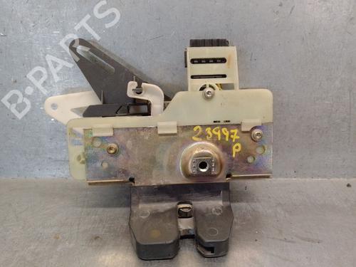 Używane Zamek klapy tylnej / bagażnika VOLVO V70 II (285) 2.4 (140 hp) 30834004