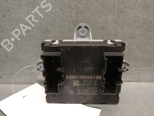 Used Comfort control module Comfort control module JAGUAR XE (X760) 2.0 D (180 hp) 33936986 33936986