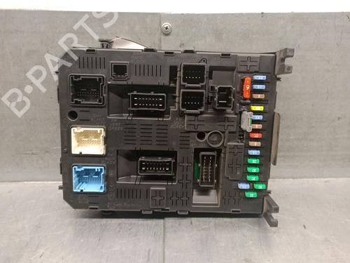 fuse-box-peugeot-5008-0u_-0e_-2009-2010-2011-2012-2013-2014-2015-2016-2017-33649924 main image